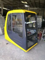 Excavator Operator Cab Assy PC100 PC100L PC120 PC130 PC200-6 PC200-7 PC200-8 Excavator Cab 20Y-54-00642 - Image 3